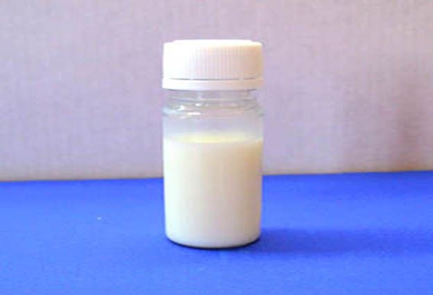 kosmetika, chemikálie Základ na pleťová mléka 500 ml